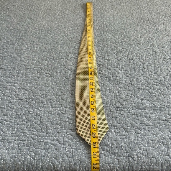 Brooks Brothers 346 Repp Tie Elegant Yellow & Blue Silk Necktie 60” x 3.5” - Picture 7 of 8